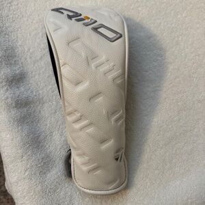 TAYLOR MADE FAIRWAY COVER